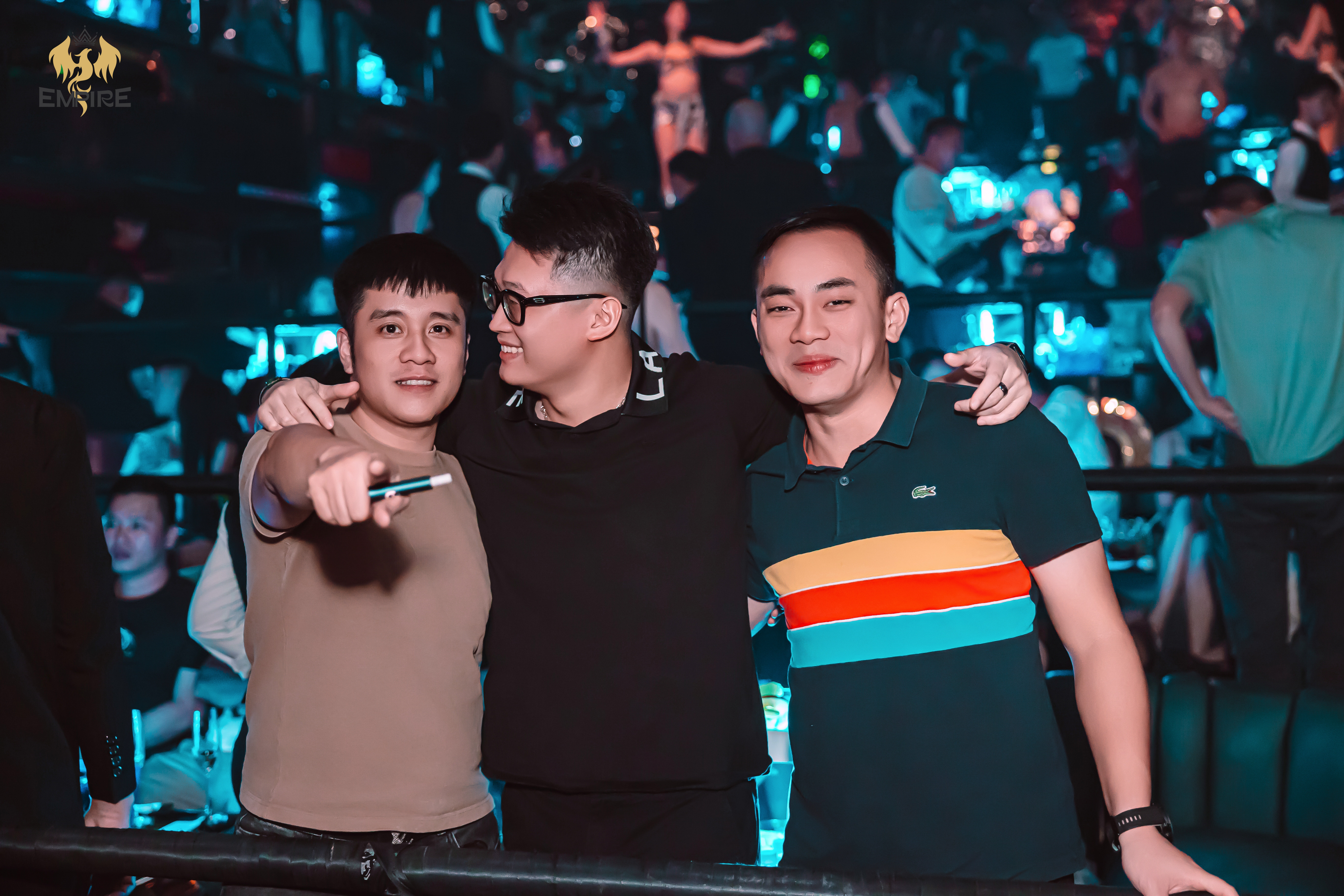 EMPIRE CLUB – SỨC HÚT BẮT ĐẦU TỪ KHOẢNH KHẮC BẠN BƯỚC QUA CÁNH CỬA