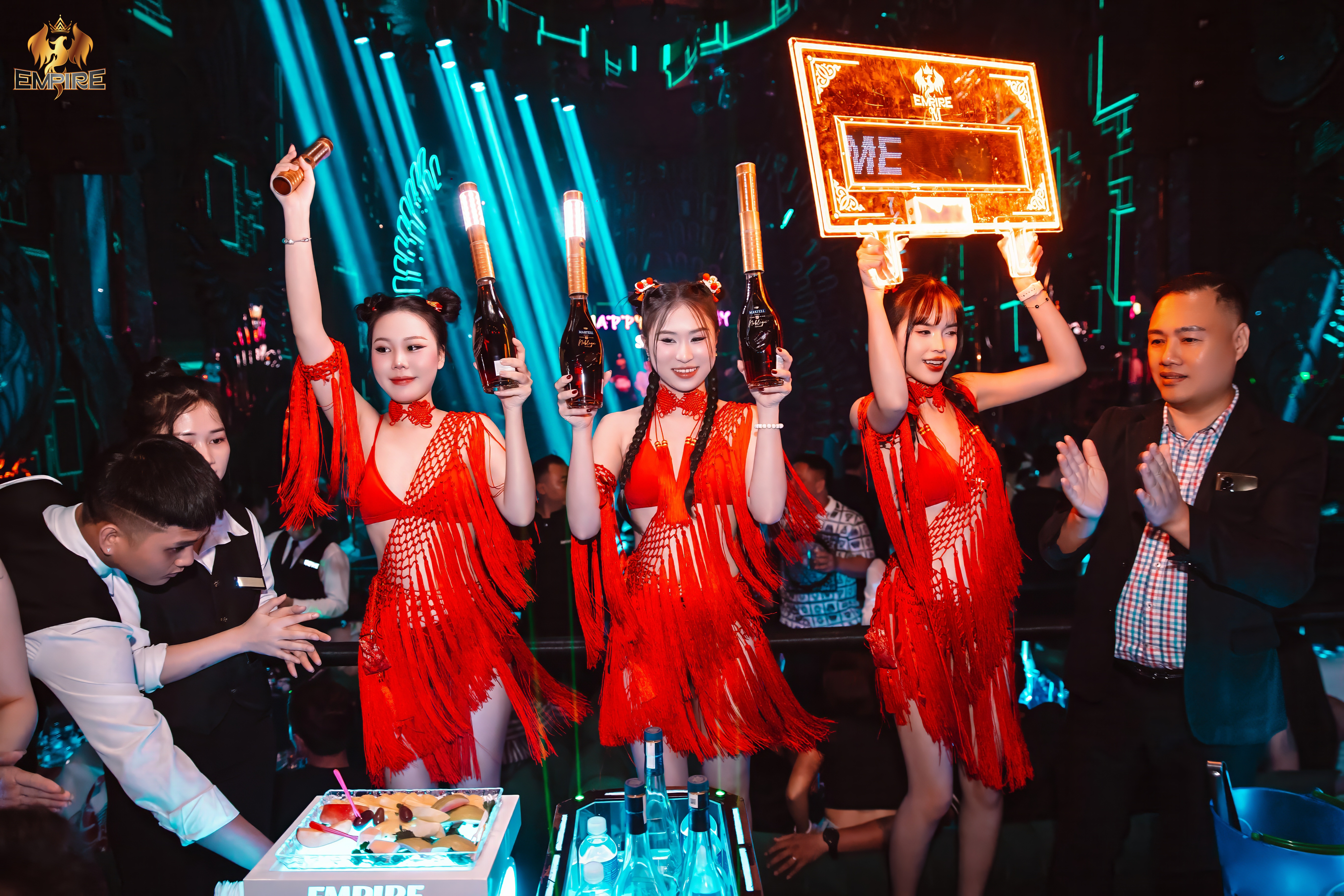 DANCE TẠI EMPIRE CLUB – CÁCH TẬN HƯỞNG ĐÊM SÀI GÒN THEO CÁCH TRỌN VẸN NHẤT