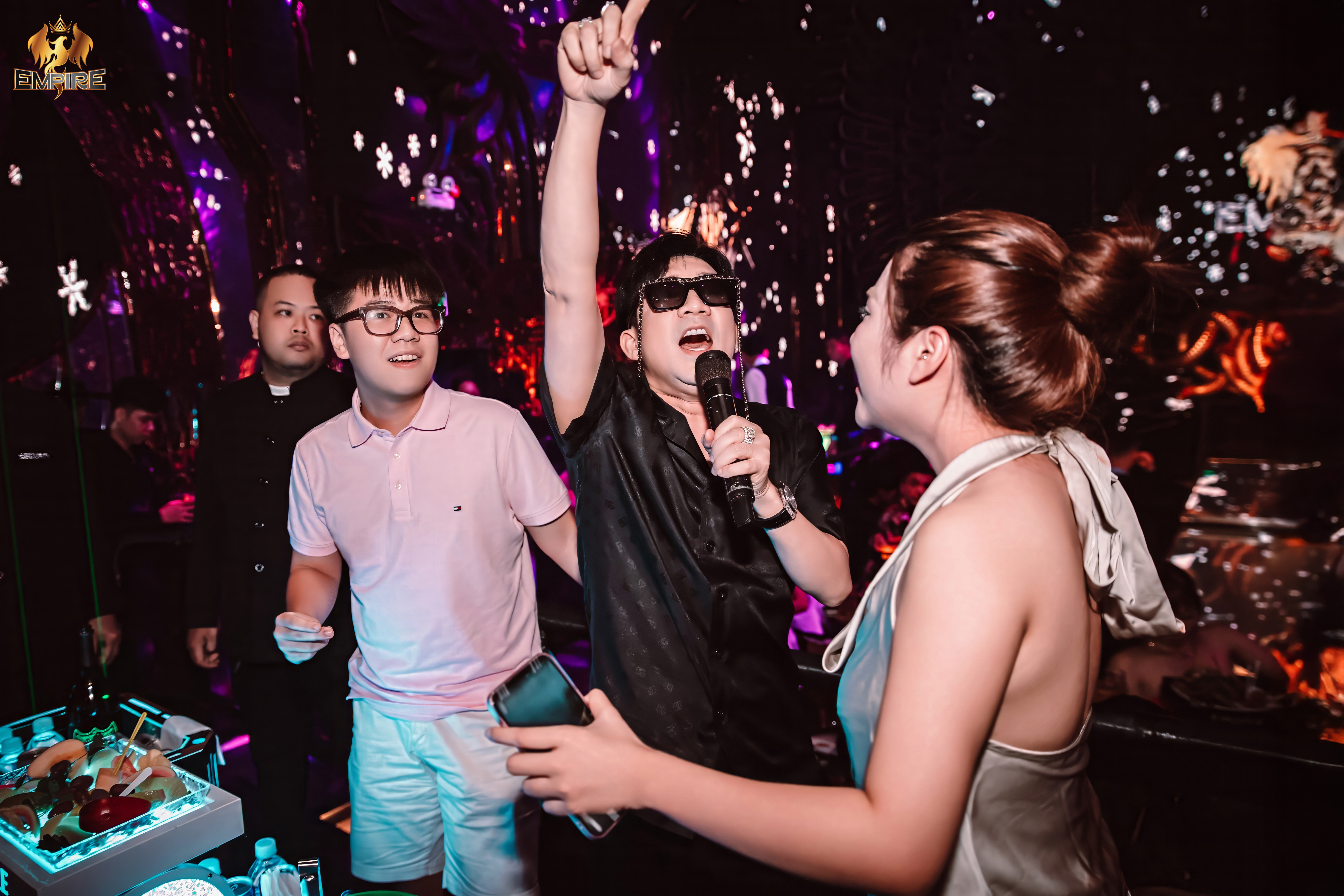 SỰ KHÁC BIỆT CỦA EMPIRE CLUB NẰM Ở NHỮNG THỨ KHÔNG THỂ SAO CHÉP