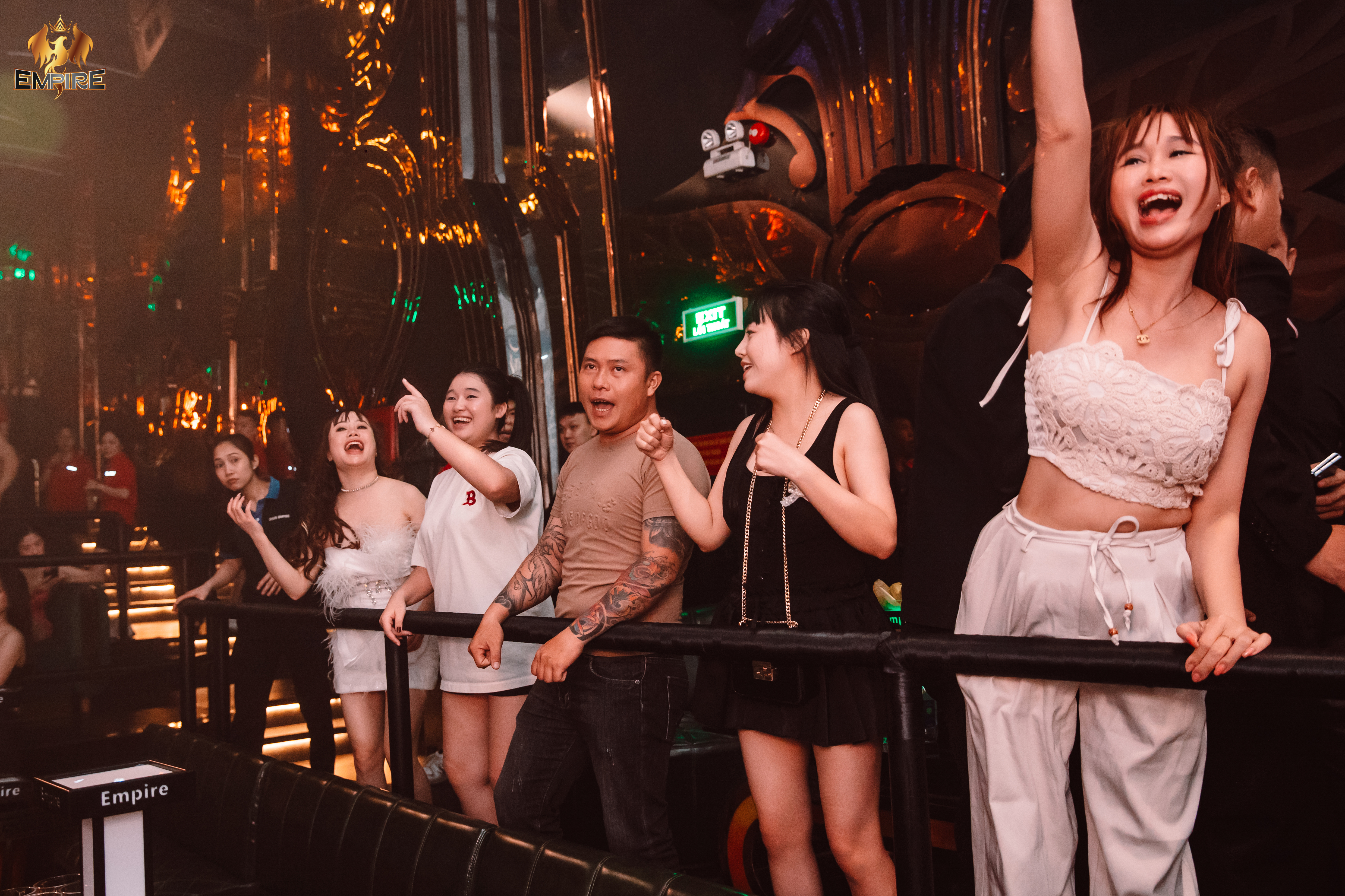 BƯỚC CHÂN VÀO EMPIRE CLUB – BẠN ĐÃ Ở MỘT LEVEL CUỘC CHƠI KHÁC