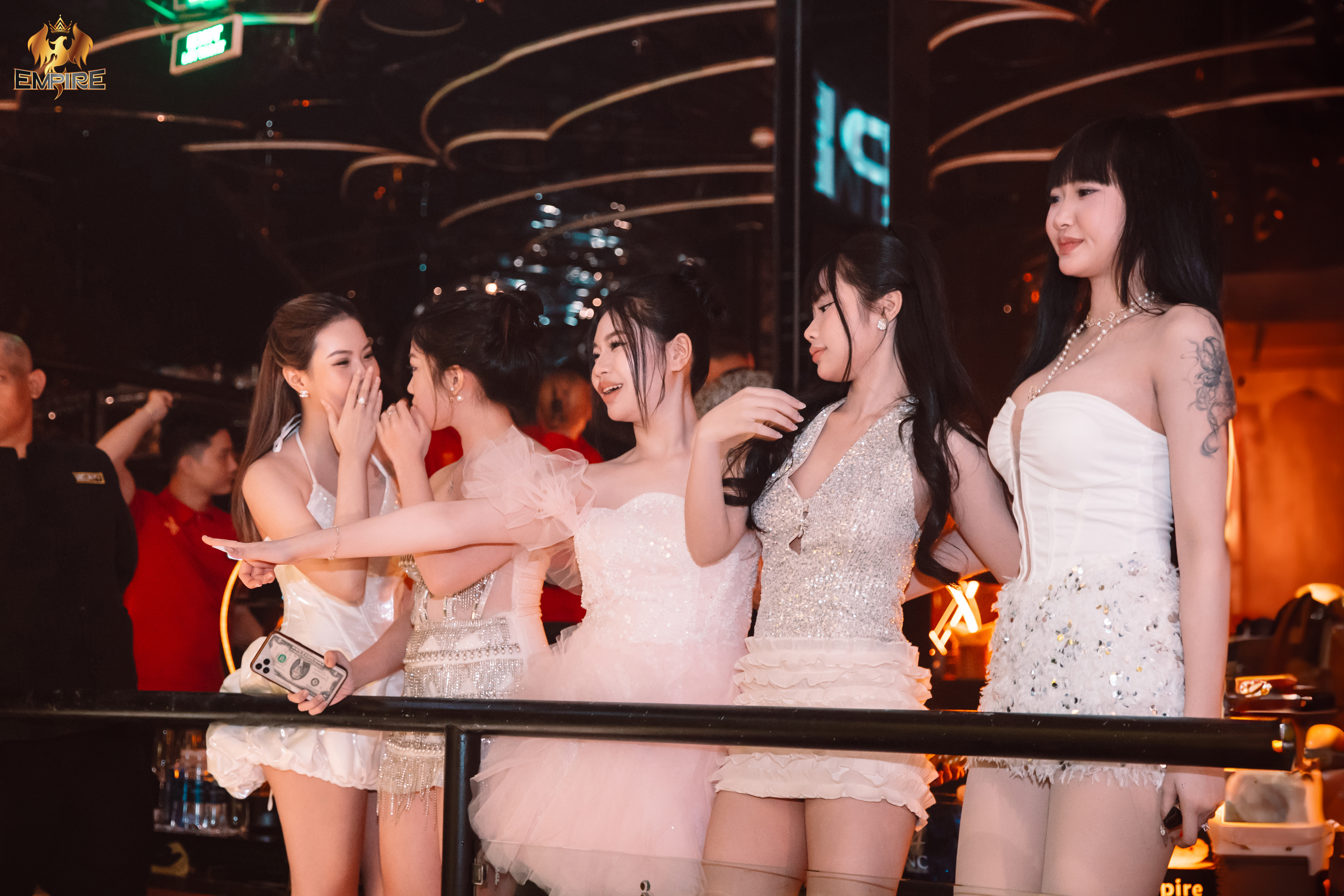 Trải Nghiệm Một Đêm "Đỉnh Của Chóp" Tại Empire Club