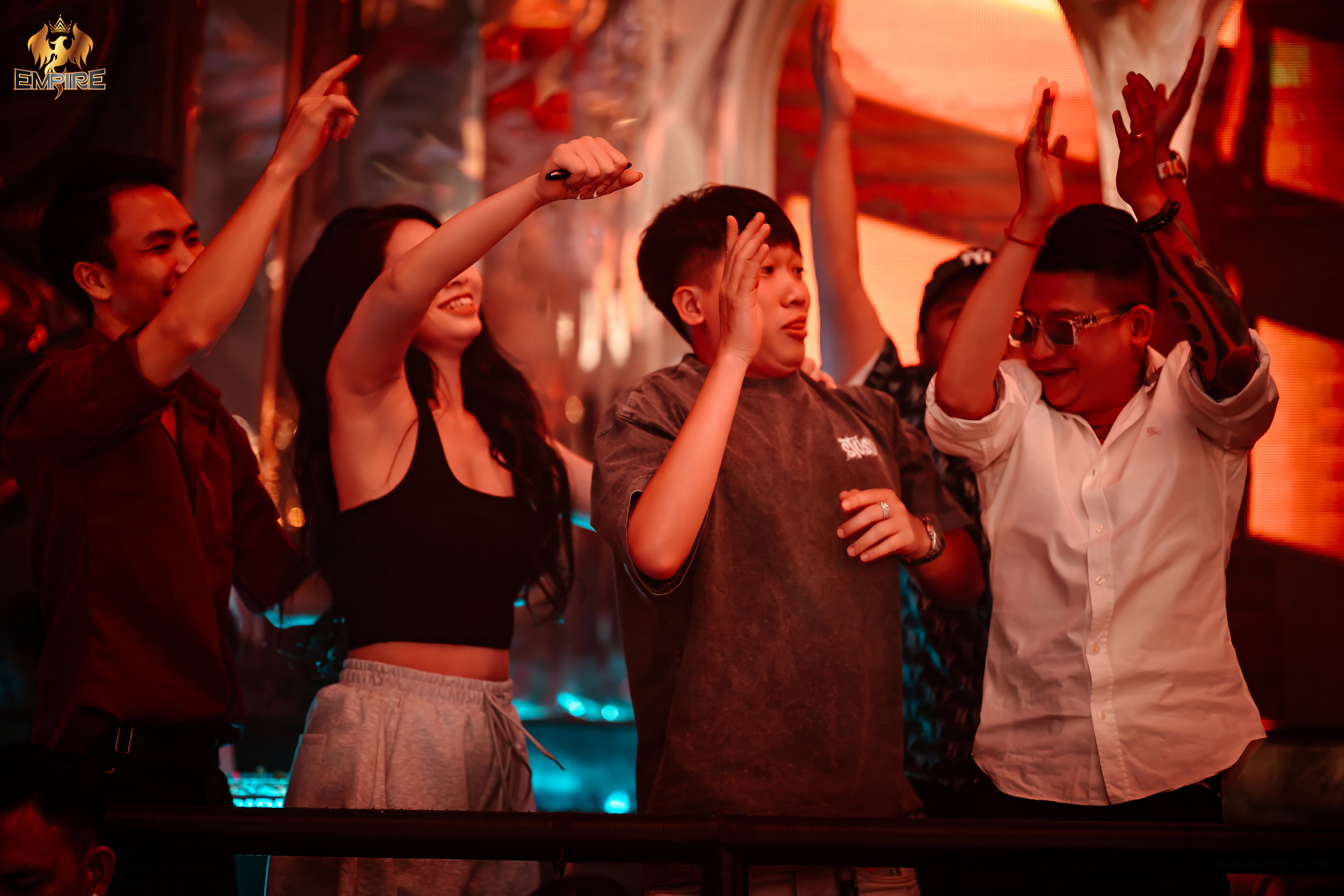 EMPIRE CLUB – NƠI NGƯỜI TA KHÔNG CHỈ ĐẾN ĐỂ VUI, MÀ ĐỂ CẢM NHẬN CÁI ĐẸP