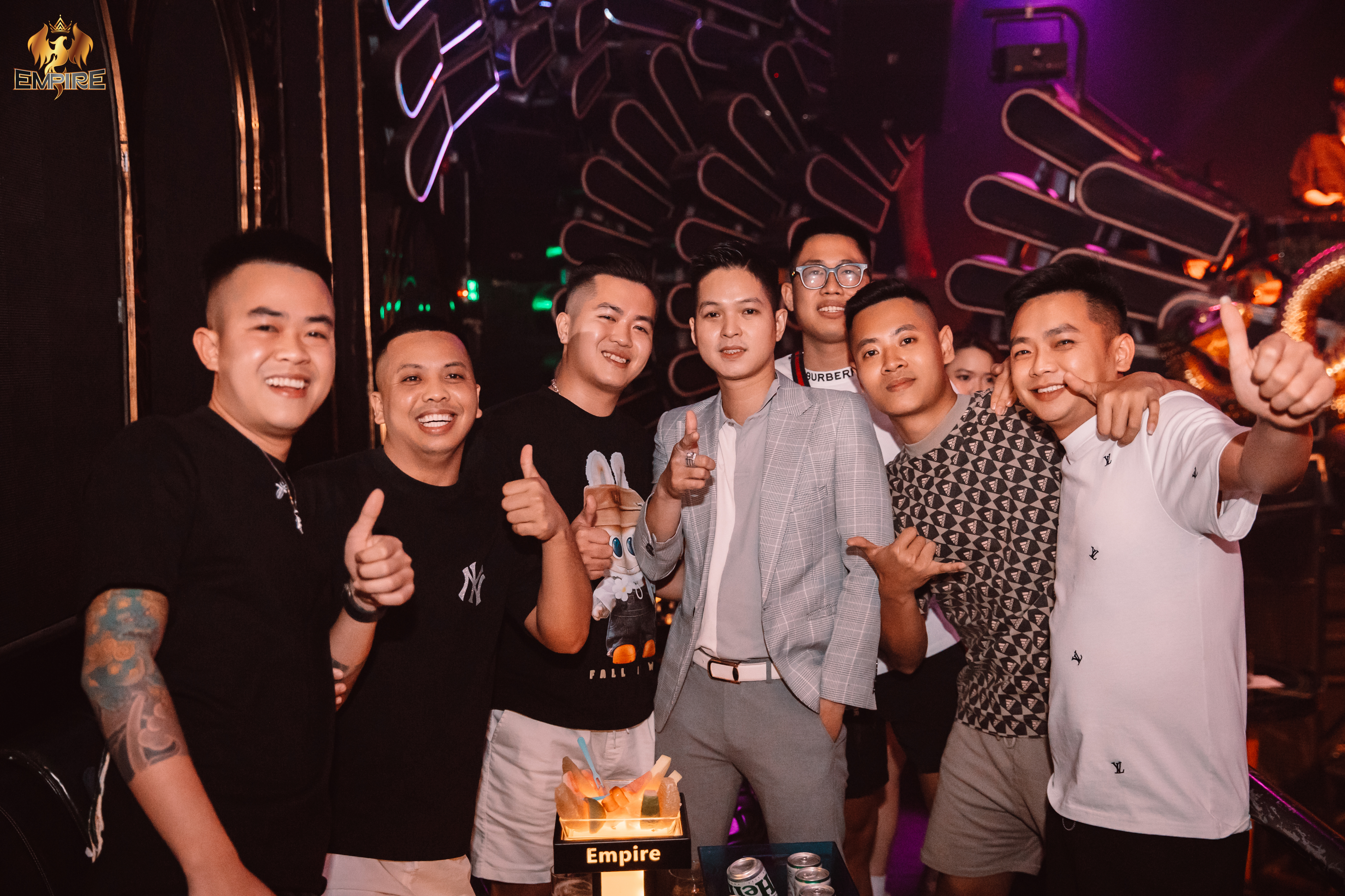 CHÁY HẾT MÌNH TỪNG KHOẢNH KHẮC TẠI EMPIRE CLUB – ĐIỂM ĐẾN ĐỈNH CAO CỦA GIỚI NIGHTLIFE
